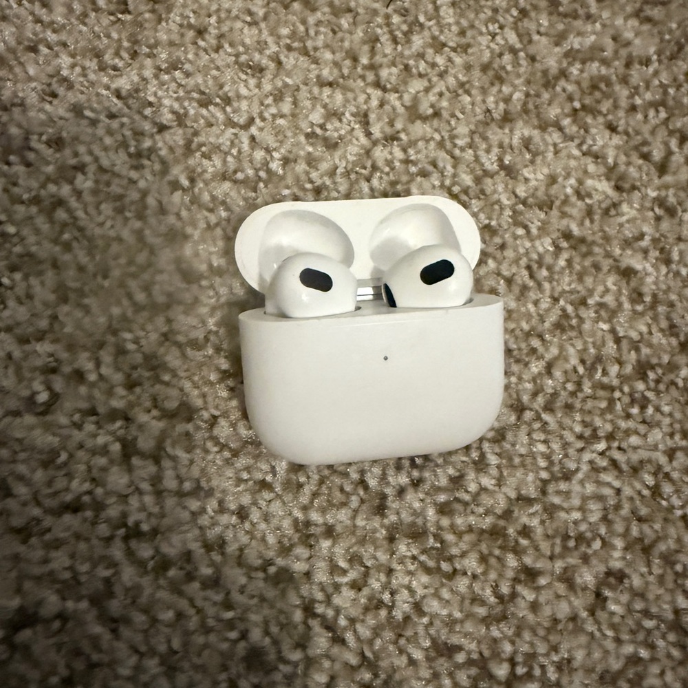 White Wireless Earbuds with Charging Case